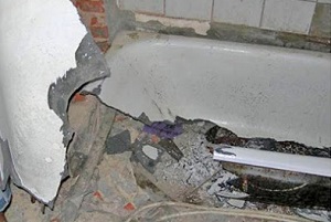 Демонтаж ванны в Мензелинске